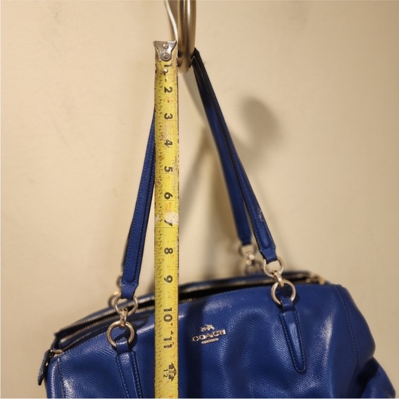 COACH blue leather shoulder bag with long strap - Picture 12 of 16